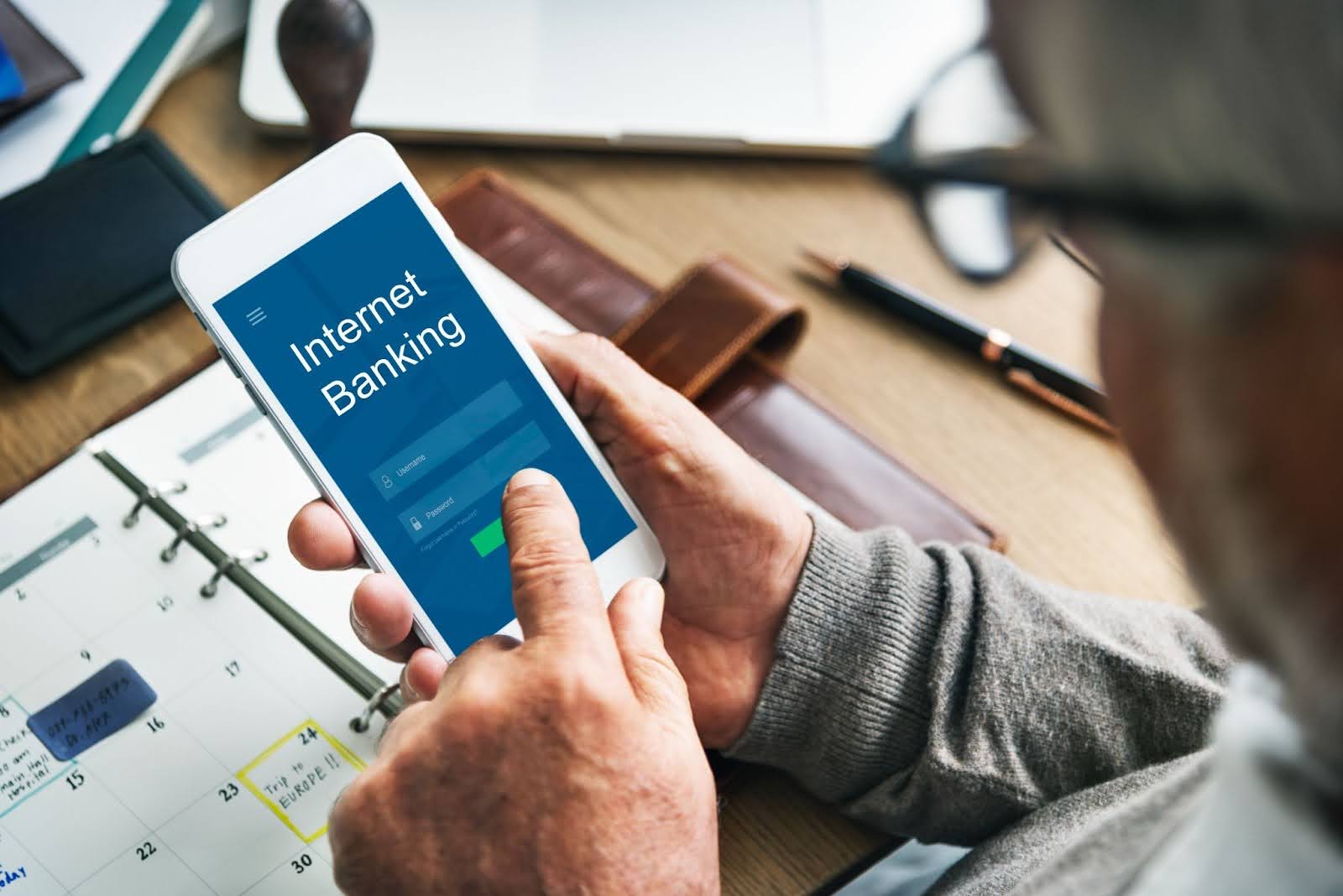Agile Fintech: How to Sprint Fast and Stay Compliant